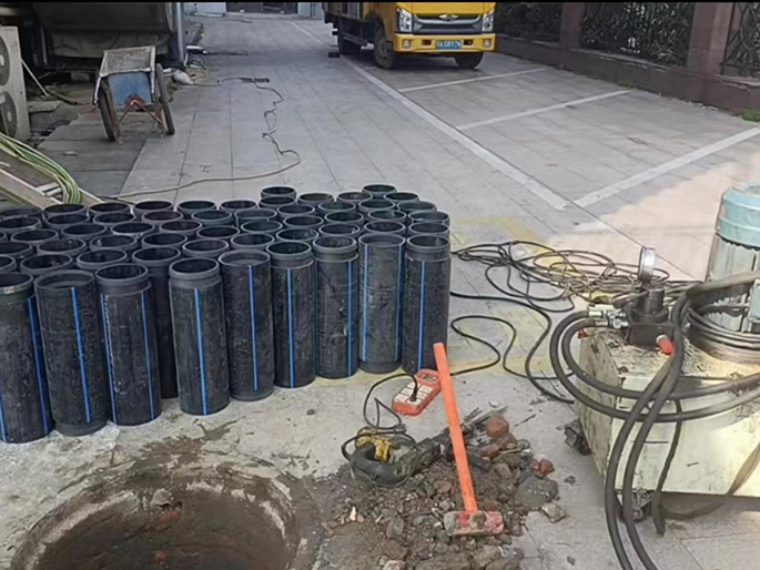 仁怀PE置换管厂家 DN315置换管 非开挖管短管置换